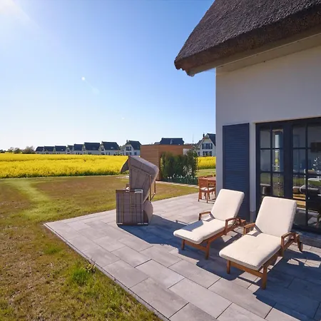 Hébergement de vacances Reetland Am - Luxusplus Reetdachvilla Mit 4 Schlafzimmern Und Kamin G09