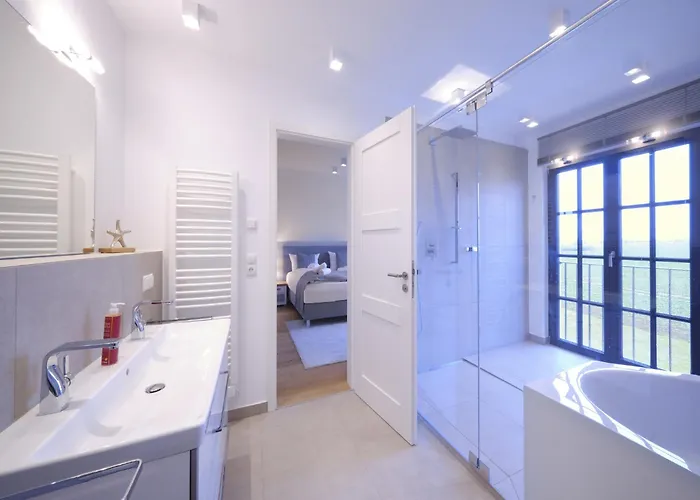 Reetland Am - Luxusplus Reetdachvilla Mit 4 Schlafzimmern Und Kamin G09 درانسكي